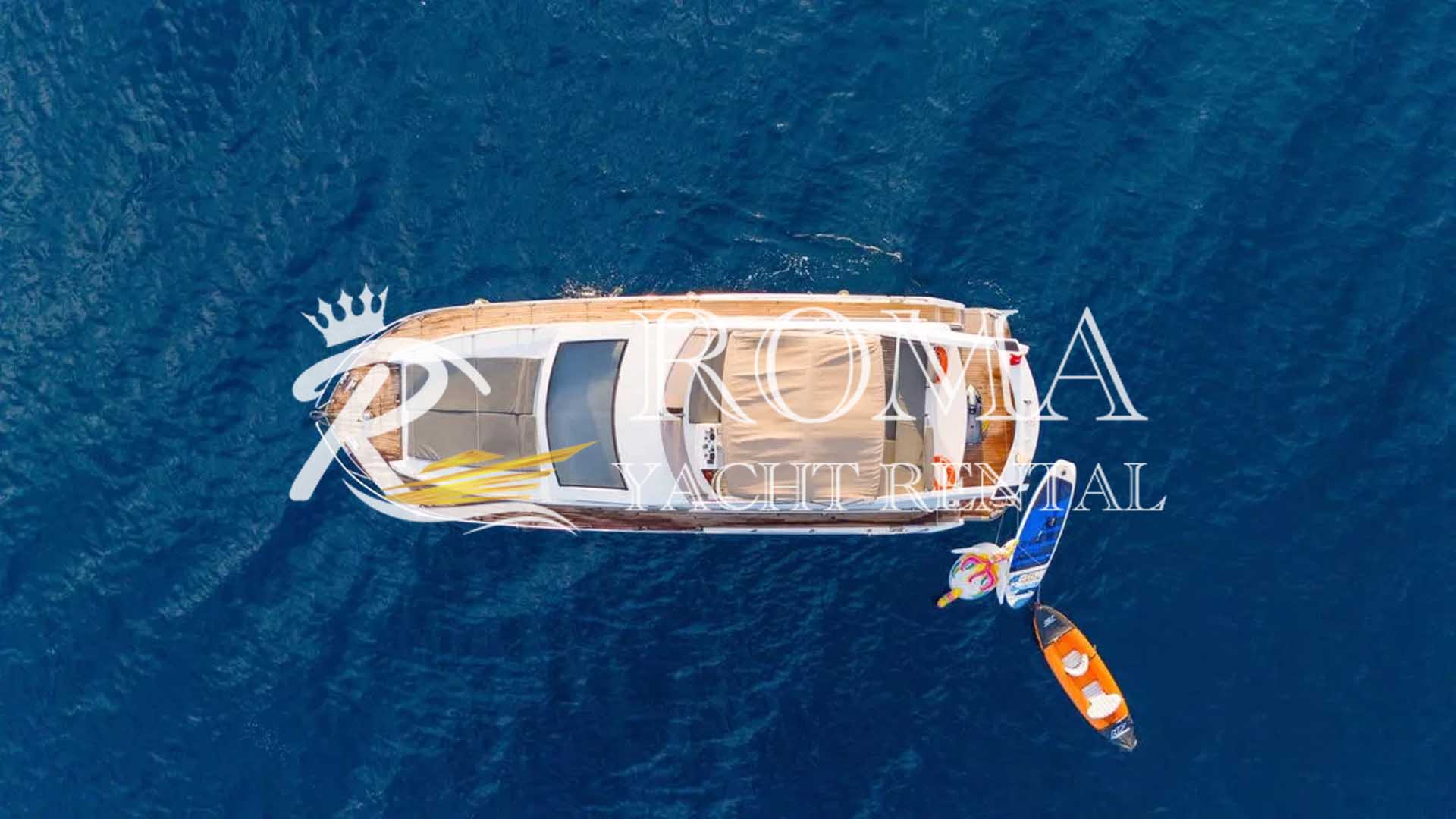 Moonlight-roma-yacht-rental-15