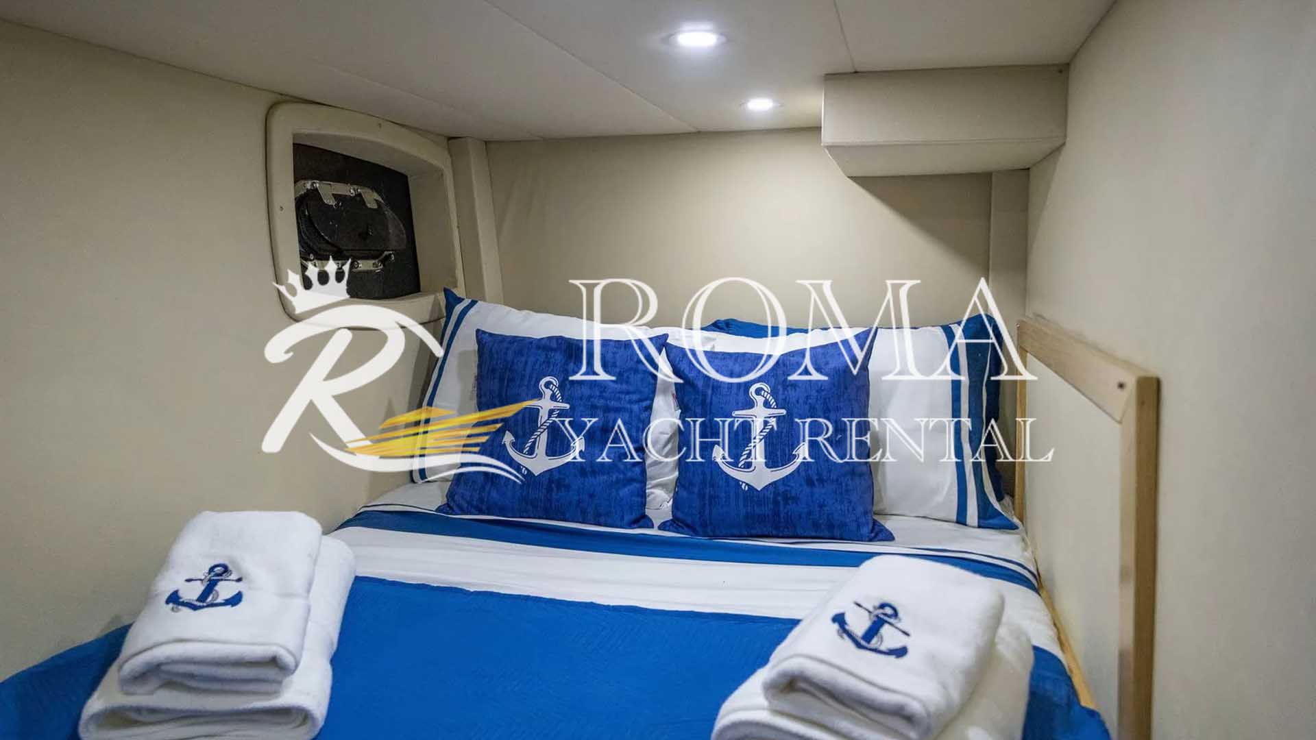 Moonlight-roma-yacht-rental-3